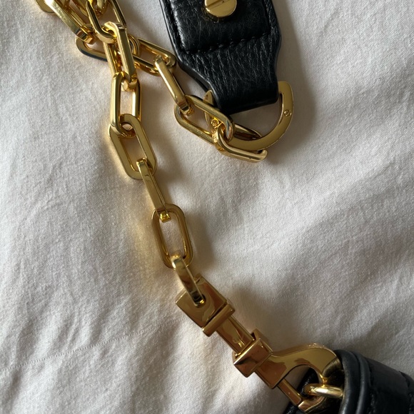 Tory Burch Clutch-Versatile worn 3 different way - Picture 9 of 10